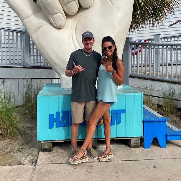 Meet your Posher, Madison - Picture 1 of 1